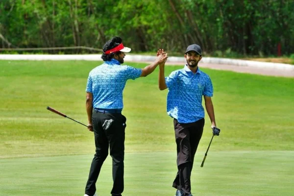 golf team celebration